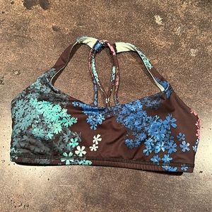 Lululemon Free to Be Sports Bra